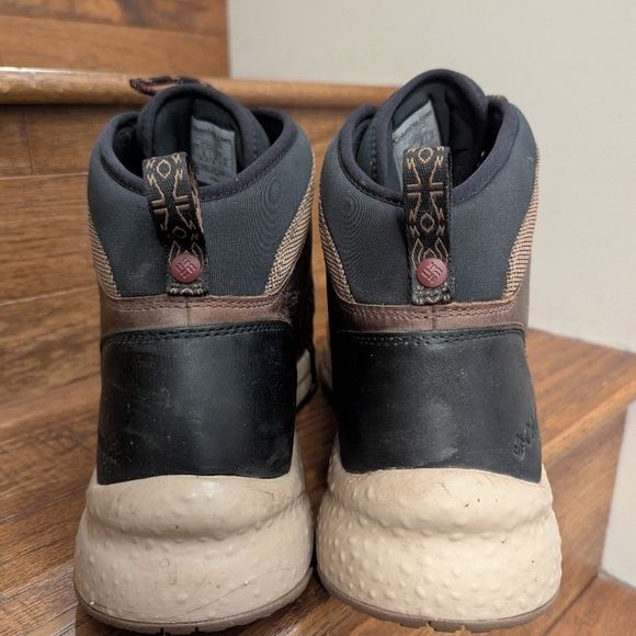 Columbia Hiker Men’s Brown leather waterproof boots. Size 13 - Picture 15 of 17